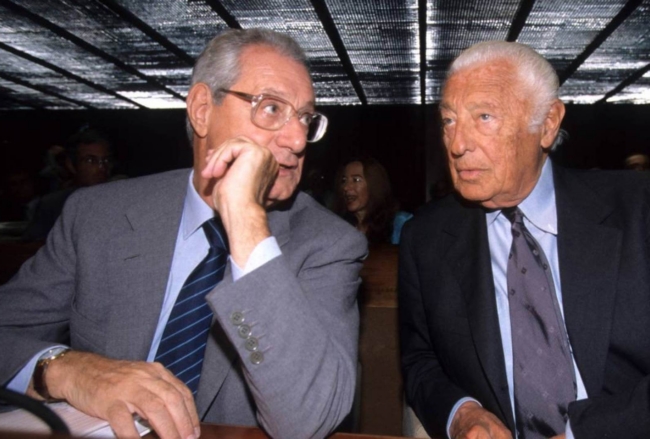 Quelli che comandano veramente, la malattia del familismo e i segreti del capitalismo italiano