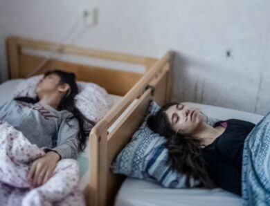 La fuga occidentale dall’Afghanistan. E quei bambini che non si svegliano più