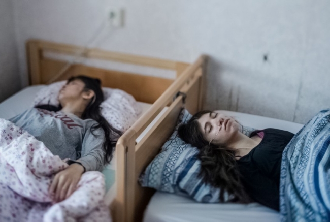 La fuga occidentale dall’Afghanistan. E quei bambini che non si svegliano più